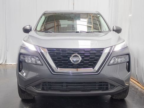 Used 2021 Nissan Rogue S AWD/4WD image 2