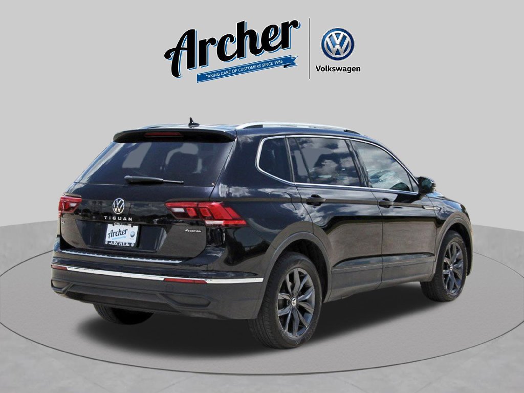 Used 2022 Volkswagen Tiguan SE AWD/4WD image 4