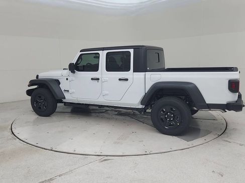 New 2026 Jeep Gladiator Sport image 11