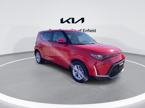 Certified 2023 Kia Soul LX w/ LX Technology Package image 2