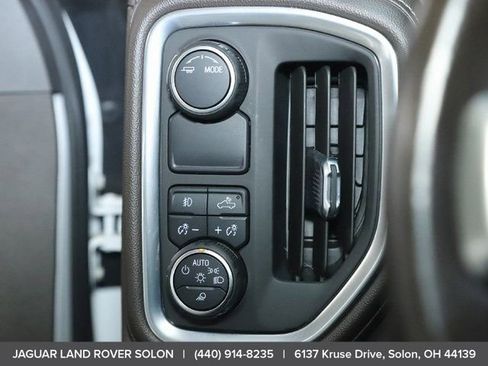 Used 2022 Chevrolet Silverado 1500 LTZ image 22