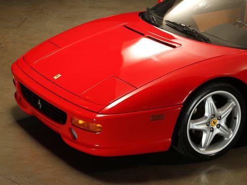 Used 1997 Ferrari F355 Spider RWD image 4