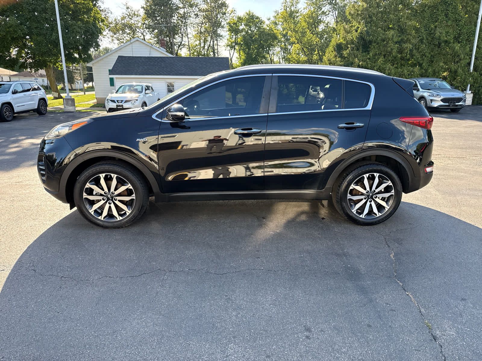 Used 2017 Kia Sportage EX w/ EX Premium Package AWD/4WD image 6