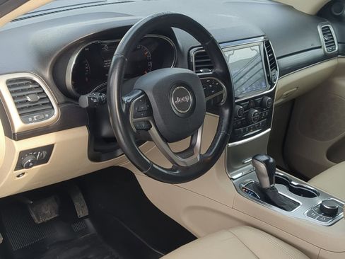 Used 2020 Jeep Grand Cherokee Limited image 13