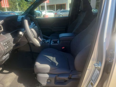 Certified 2025 Toyota Tacoma SR5 image 27