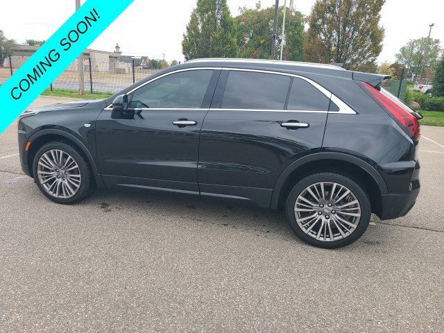 Used 2024 Cadillac XT4 Premium Luxury AWD/4WD image 5