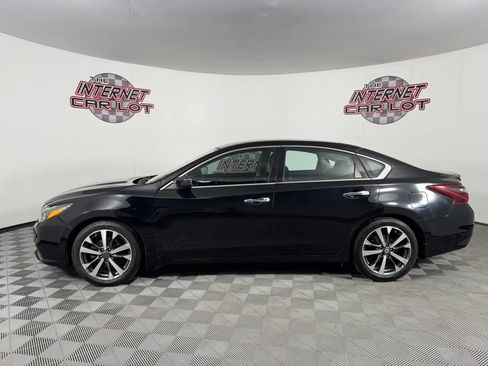 Used 2017 Nissan Altima 2.5 SR FWD image 4
