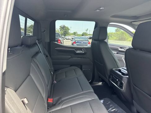 Used 2026 GMC Sierra 1500 SLT w/ SLT Premium Package AWD/4WD image 34