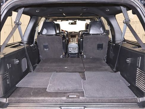 Used 2017 Lincoln Navigator L Select AWD/4WD image 40