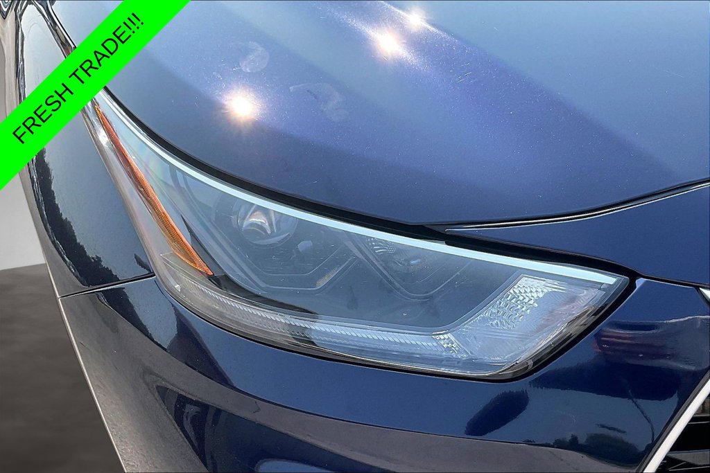 Used 2021 Toyota Highlander XLE AWD/4WD image 32