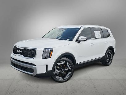 Used 2023 Kia Telluride EX w/ EX Captain's Chair Package