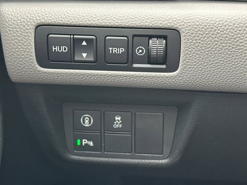 Used 2019 Honda Accord Touring image 30