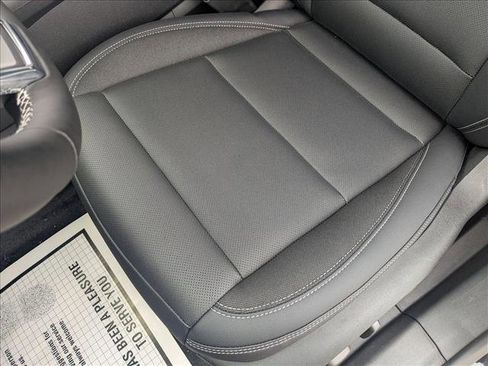 New 2025 Chevrolet Blazer EV LT image 4