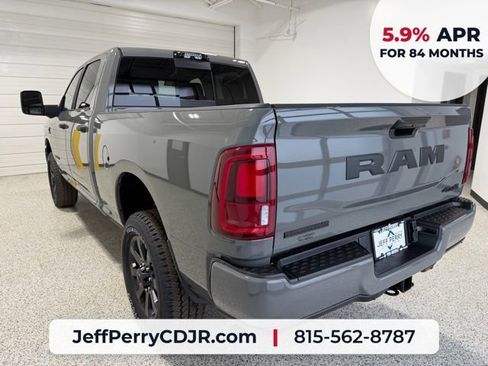 New 2026 RAM 2500 Big Horn AWD/4WD image 5