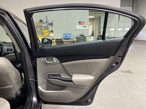 Used 2014 Honda Civic EX-L image 27