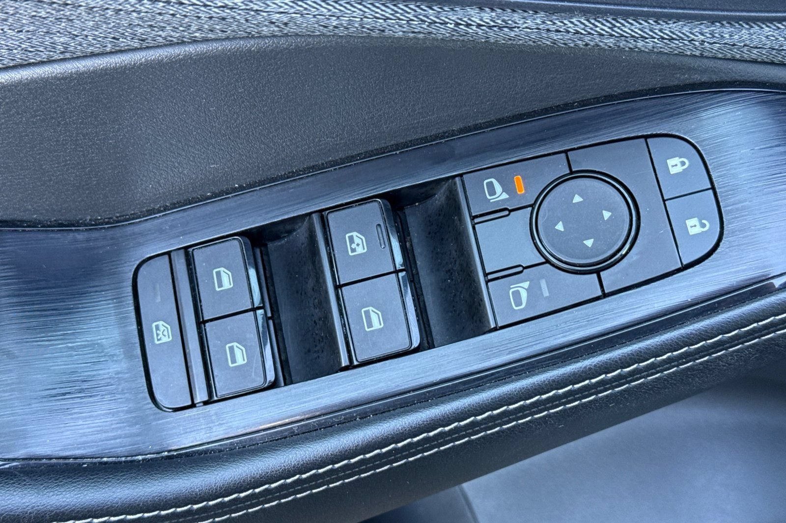 Certified 2023 Nissan Rogue SV AWD/4WD image 14