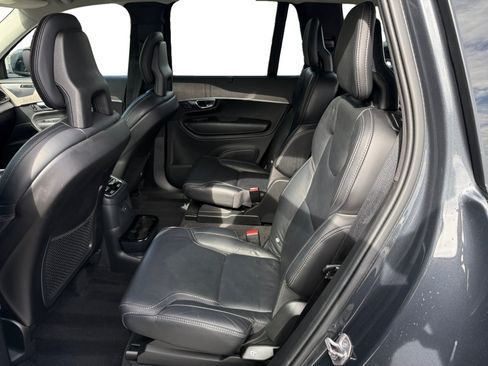 Used 2022 Volvo XC90 T8 Inscription w/ Advanced Package AWD/4WD image 16