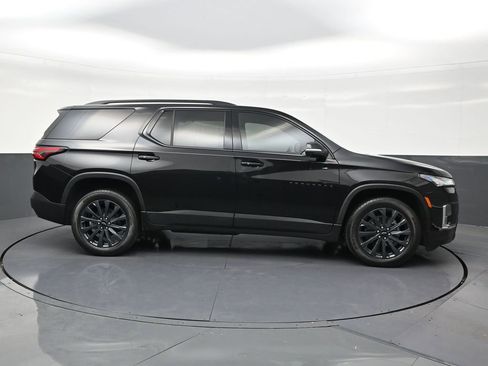 Used 2023 Chevrolet Traverse RS FWD image 6