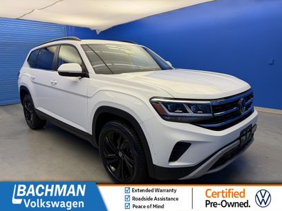 Used 2023 Volkswagen Atlas SE w/ Panoramic Sunroof Package