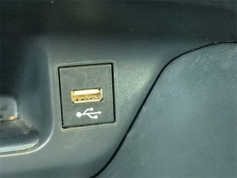 Used 2021 Toyota C-HR LE image 21