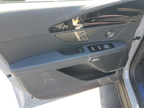 New 2026 Lincoln Nautilus Reserve w/ Jet Appearance Package AWD/4WD image 9