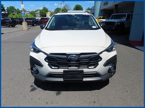 Used 2024 Subaru Crosstrek 2.0i Premium AWD/4WD image 2