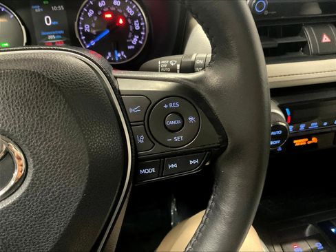 Used 2020 Toyota RAV4 XLE w/ Convenience Package AWD/4WD image 20