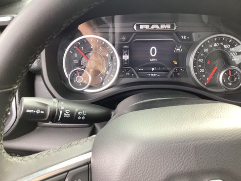Used 2026 RAM 1500 Laramie AWD/4WD image 16
