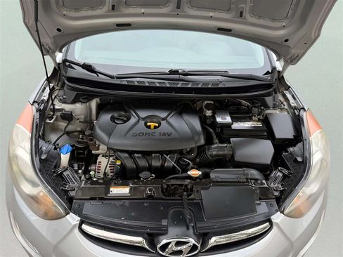 Used 2012 Hyundai Elantra Limited FWD image 23