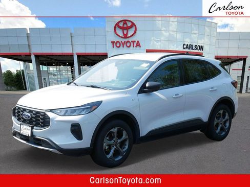 Used 2025 Ford Escape ST-Line AWD/4WD image 1