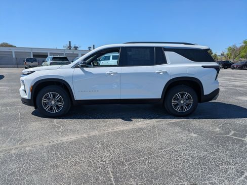New 2026 Chevrolet Traverse LT image 4
