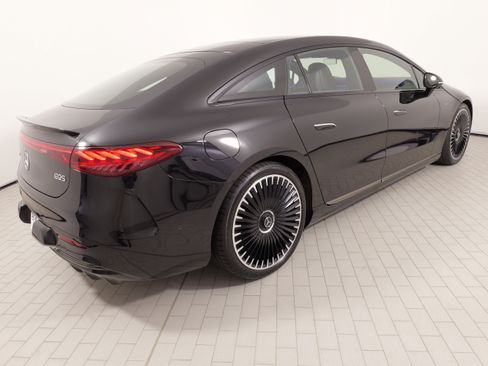 Used 2023 Mercedes-Benz EQS AMG 4MATIC image 11