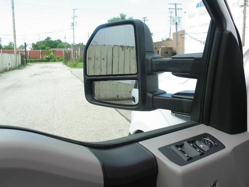 Used 2018 Ford F150 XL w/ Equipment Group 101A Mid AWD/4WD image 52
