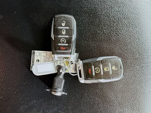 Used 2019 RAM 1500 Big Horn AWD/4WD image 35