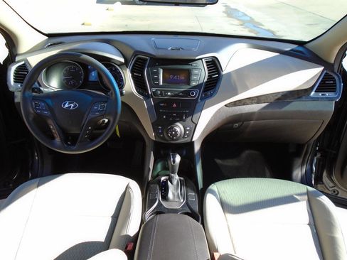 Used 2017 Hyundai Santa Fe Sport image 13