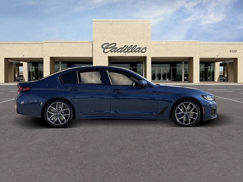 Used 2023 BMW 540i w/ M Sport Package image 4