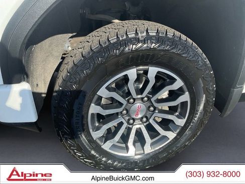Used 2021 GMC Sierra 1500 AT4 w/ AT4 Preferred Package AWD/4WD image 14