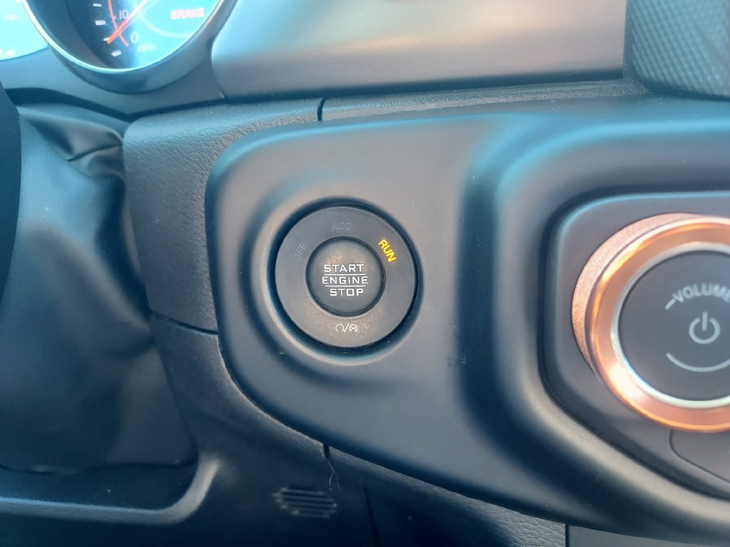 Used 2022 Jeep Wrangler Unlimited Sport AWD/4WD image 25