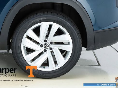 Used 2022 Volkswagen Atlas Cross Sport SE image 45