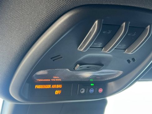 Used 2024 Chevrolet Trax RS w/ Sunroof Package FWD image 23