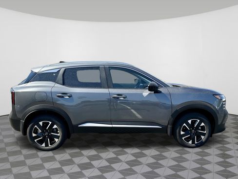 New 2026 Nissan Kicks SV image 5