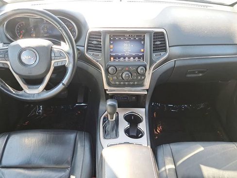 Used 2017 Jeep Grand Cherokee Limited image 14