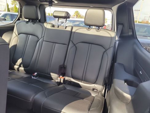 New 2026 Jeep Grand Wagoneer 4WD w/ Premium Group I image 16