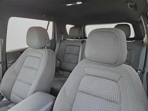 Used 2025 Chevrolet Equinox LT image 10