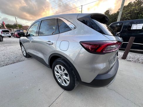 Used 2024 Ford Escape Active w/ Cold Weather Package image 6