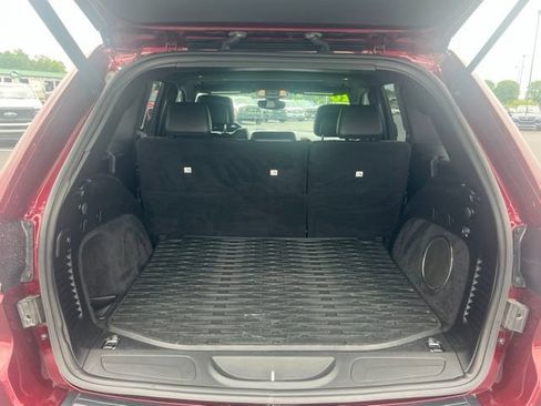 Used 2020 Jeep Grand Cherokee Altitude AWD/4WD image 11
