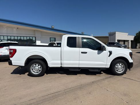 Used 2023 Ford F150 XL RWD image 4