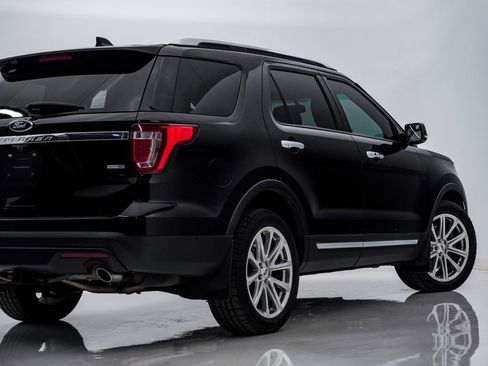 Used 2016 Ford Explorer Limited image 10