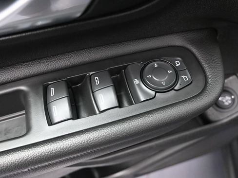 Used 2022 GMC Terrain SLT w/ LPO, Floor Liner Package AWD/4WD image 10