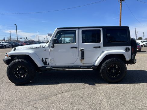 Used 2013 Jeep Wrangler Unlimited Sahara w/ Dual Top Group image 5